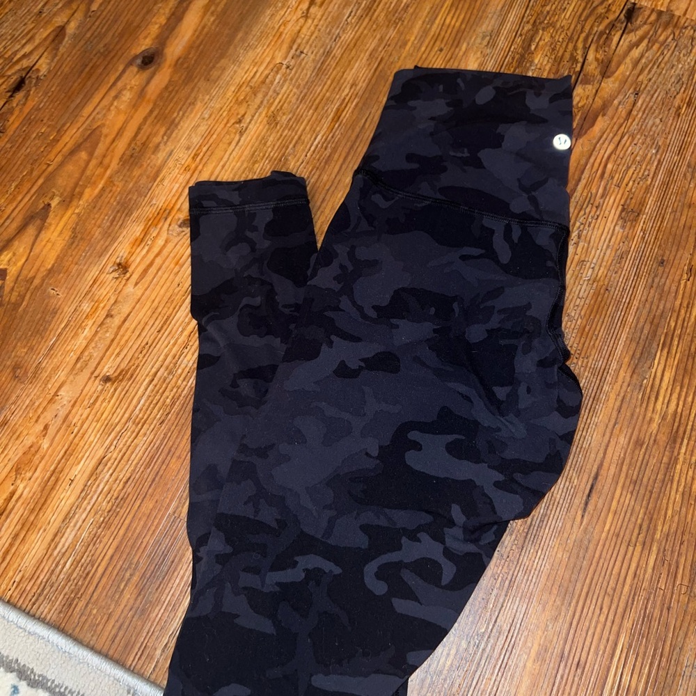 lululemon athletica Black Camouflage aligns